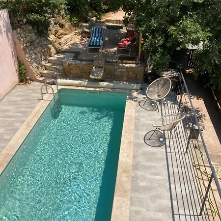 Villa à l'ombre du figuier à Sainte-Anastasie-sur-Issole Extérieur photo